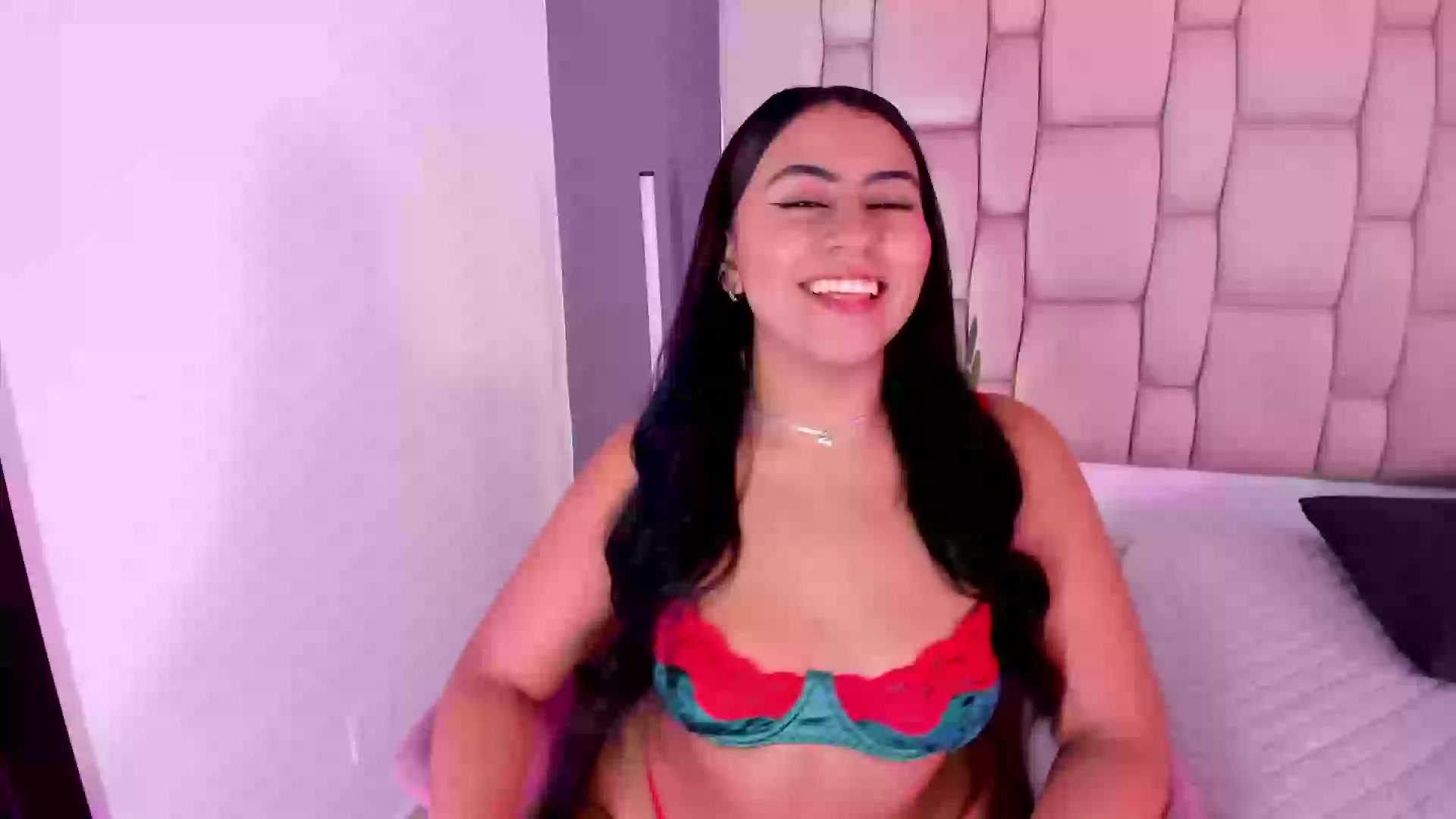 Model - Mia Miller curvy