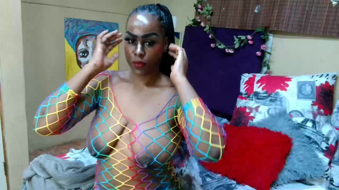 Model - PEBBLES365 milf