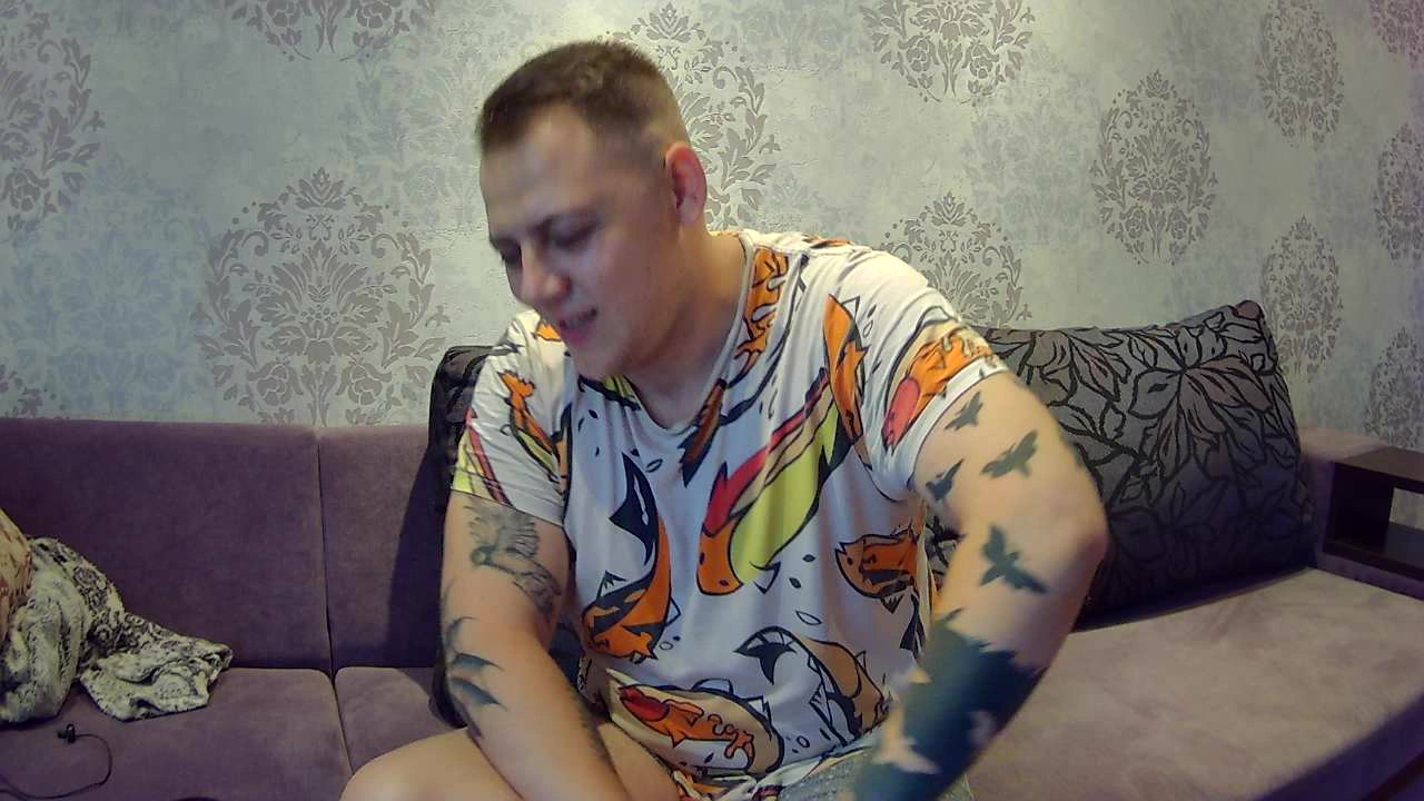 Model - Noah Cartwright tatoo