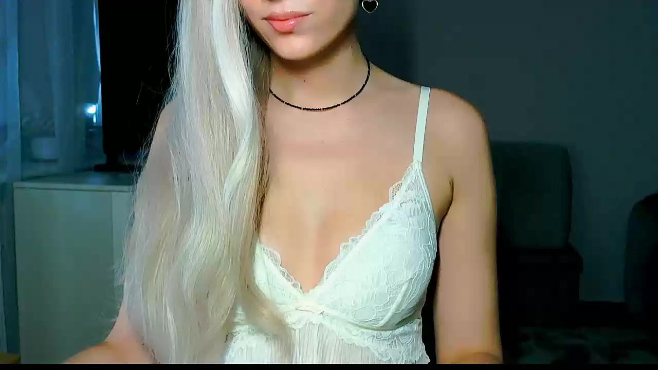 Model - AmyraEx anal