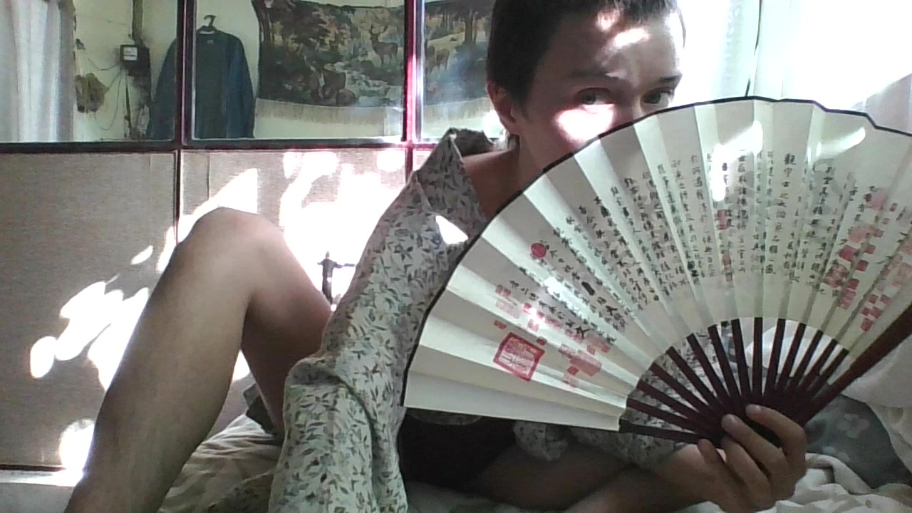 Model - Beauty Bird hairy