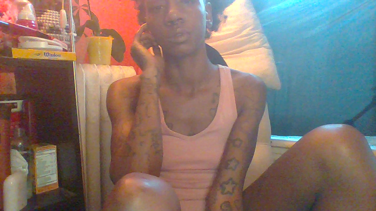 Model - MadameKINKyKay legs