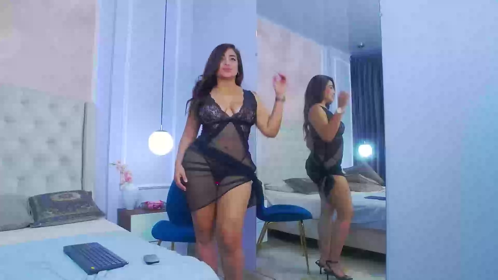 Model - AbbyScott dildo