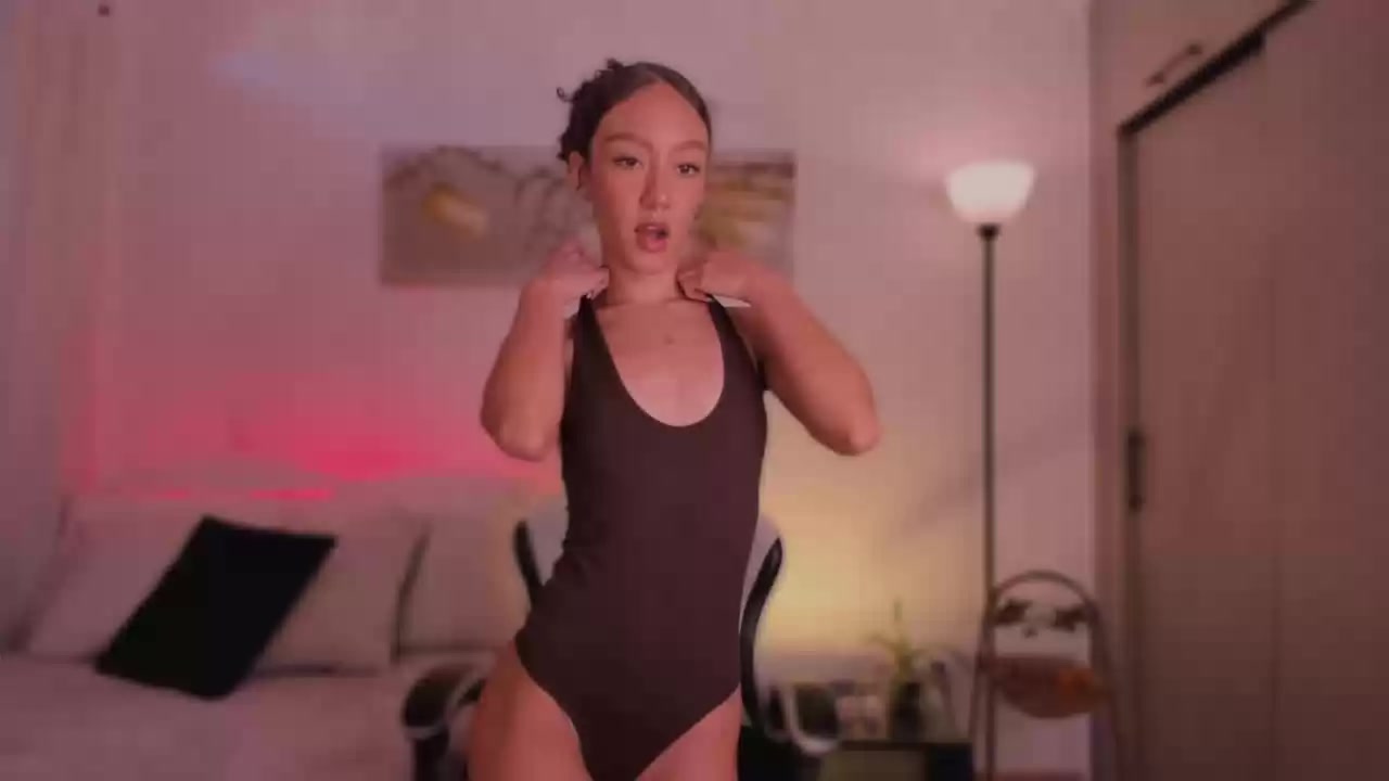 Model - Chloe Moreti toys