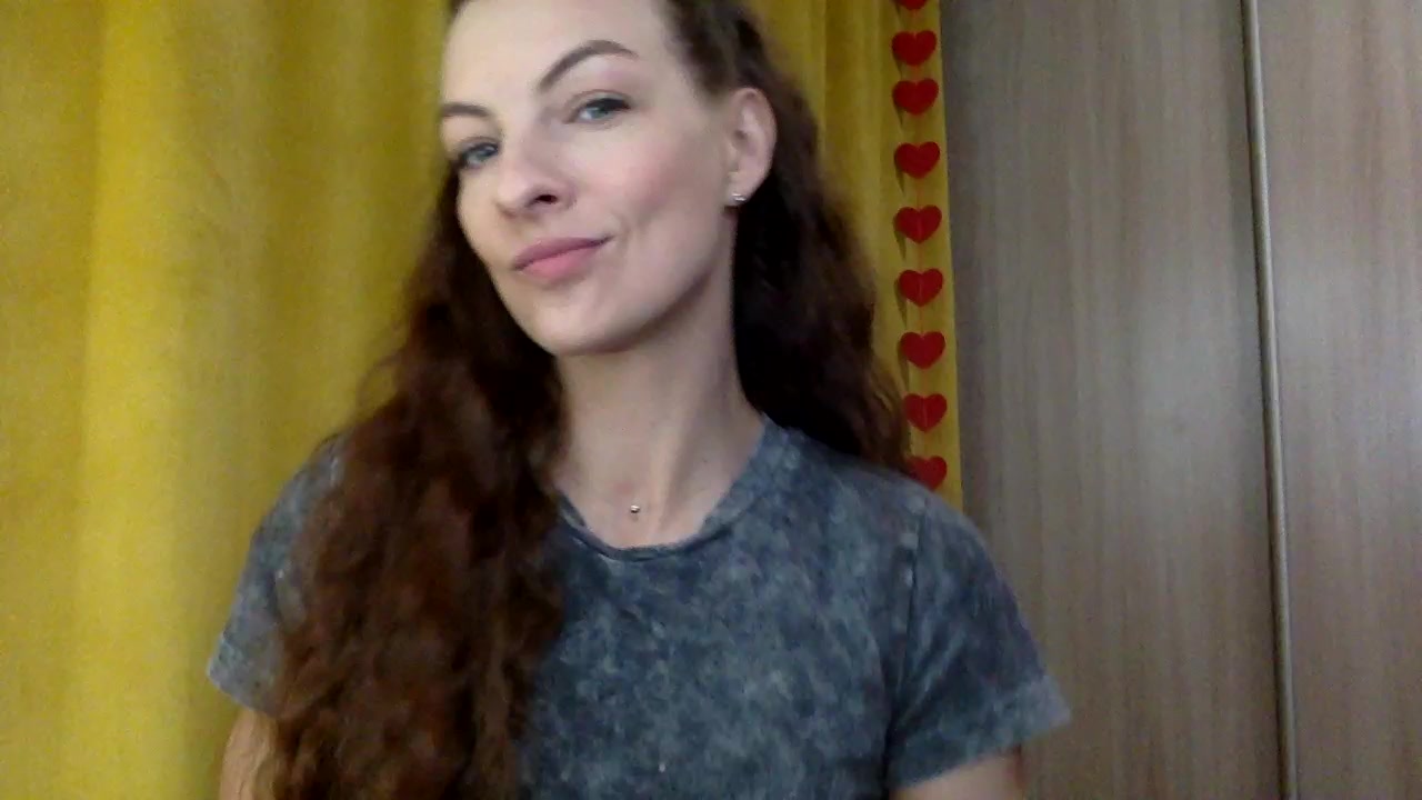 Model - smiling_lexa skinny