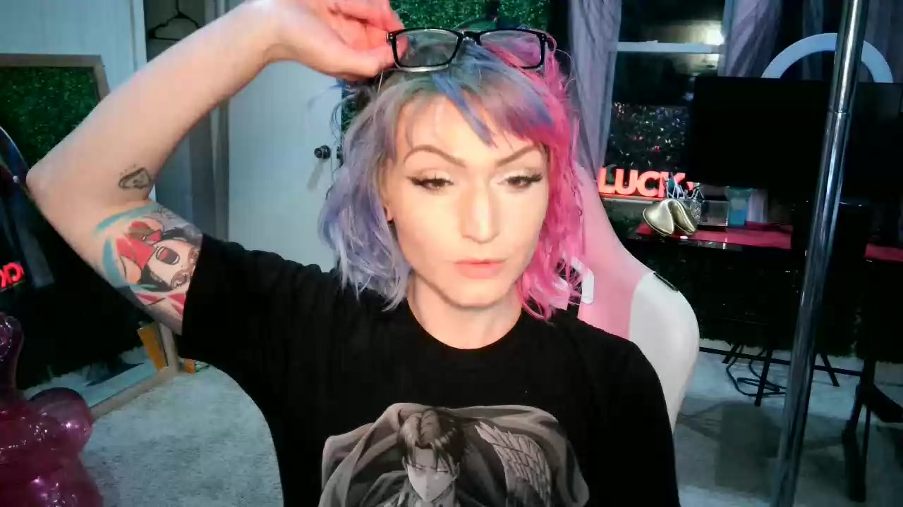 Model - Lucky Waifu humiliation