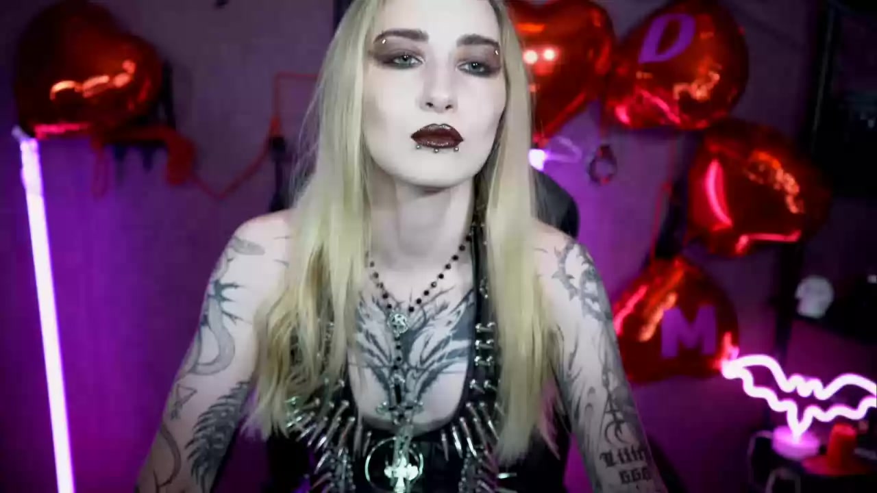 Model - Amy Goth fetish