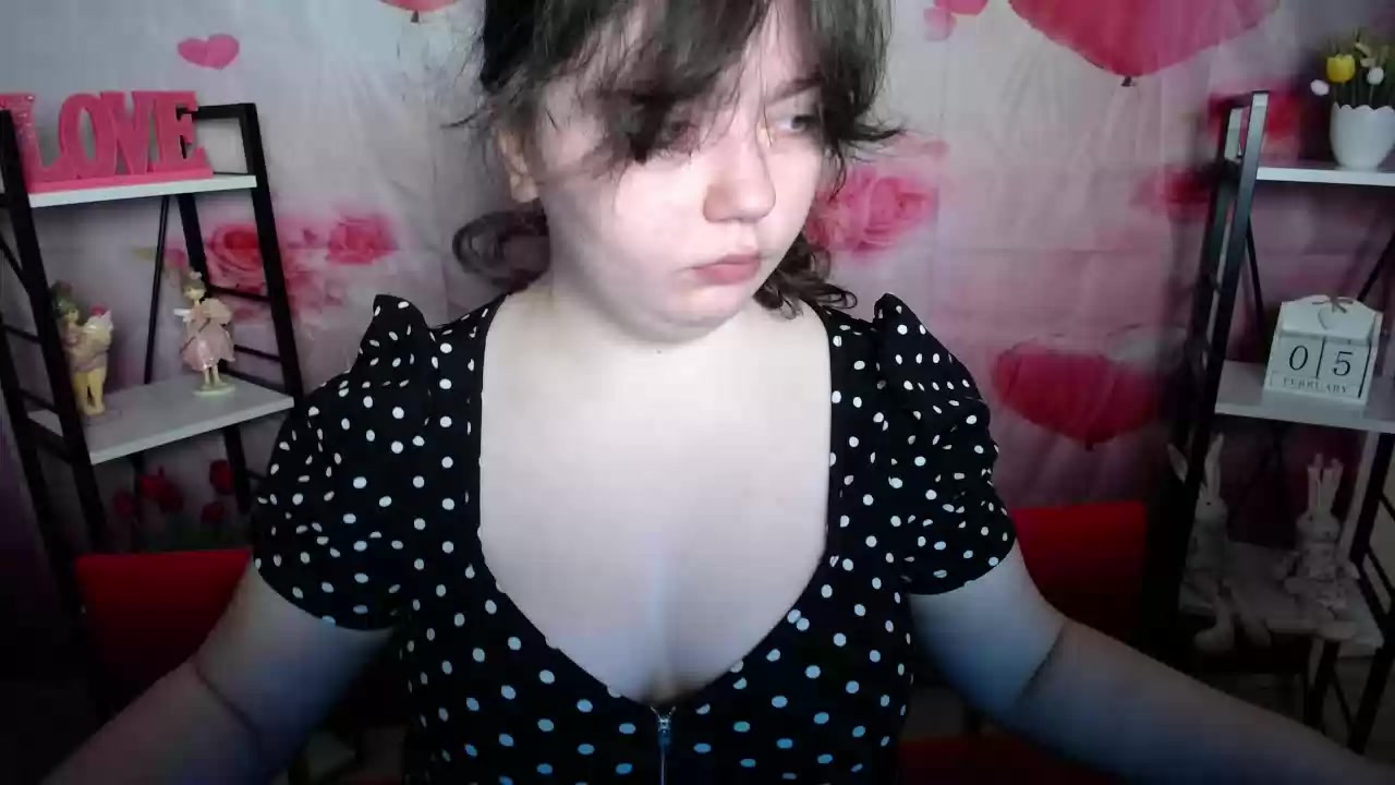 Model - NeonilaLisova bigboobs