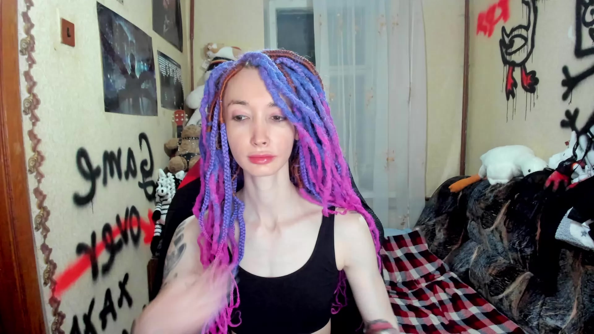 Model - Roxy-Sun dildo