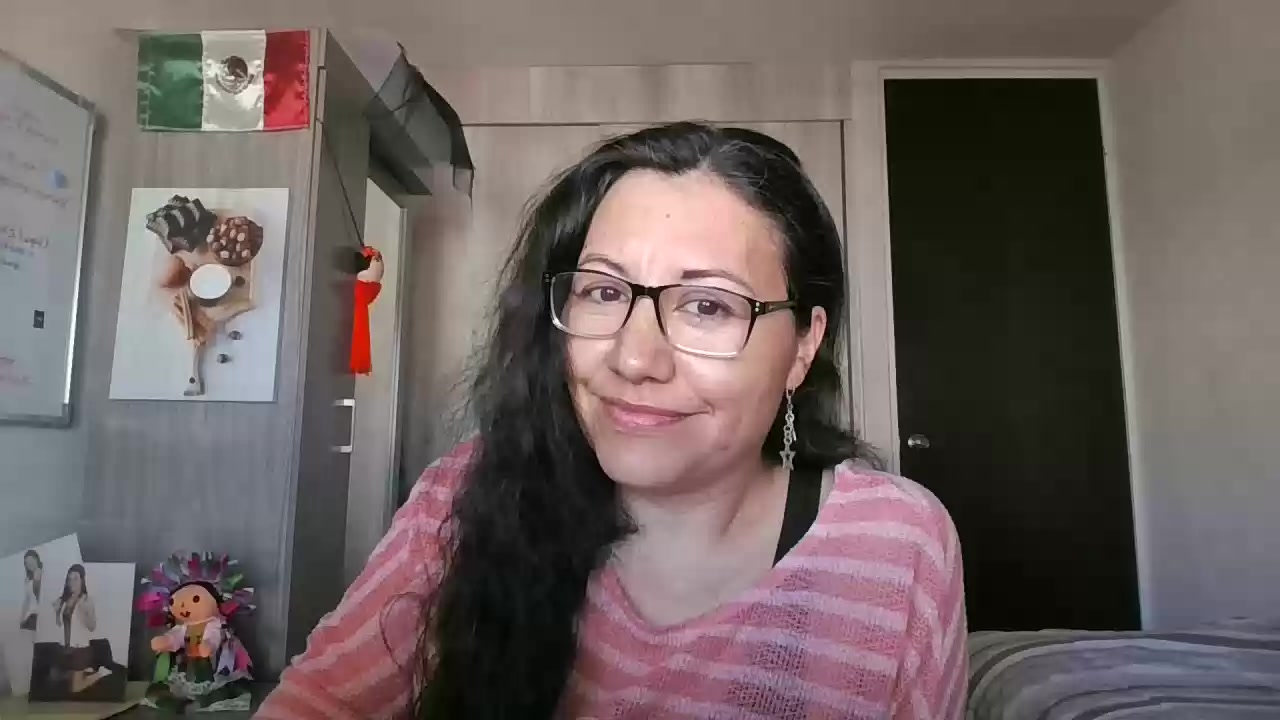 Model - SmilingDana sexy