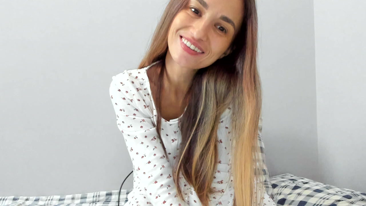 Model - lovellycat18 sexy