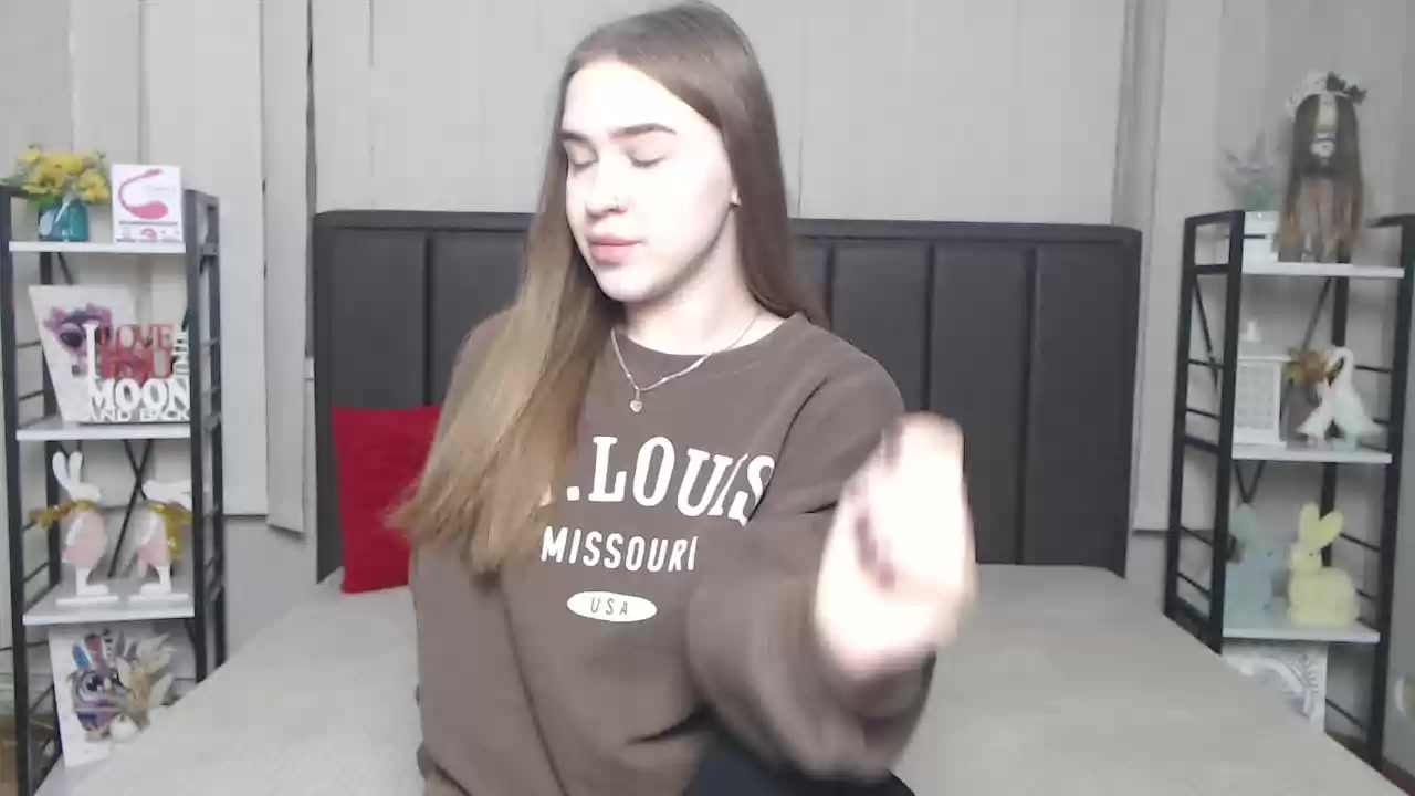 Model - LauraHlot tattoo