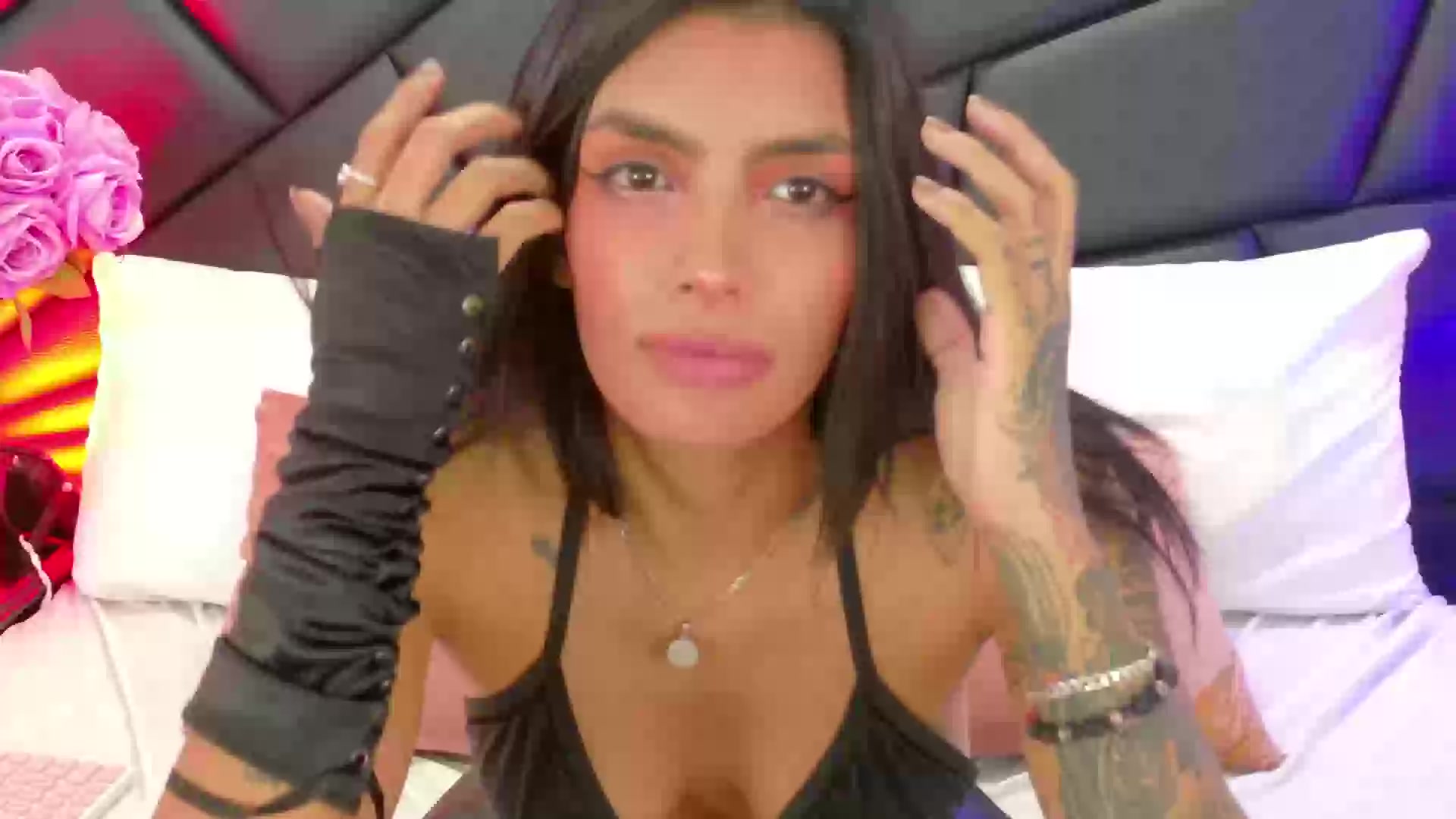 Model - DeuxGold dirtytalk