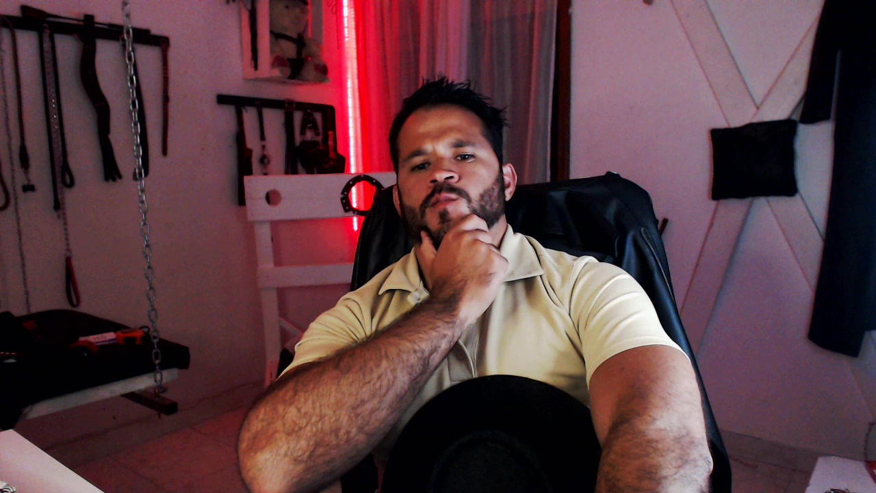 Model - VARDOK LUX hairy