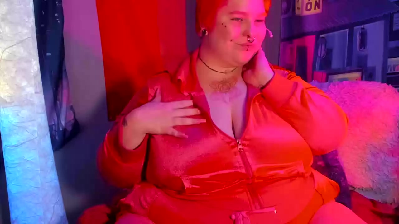 Model - BBW Petal Darling anal