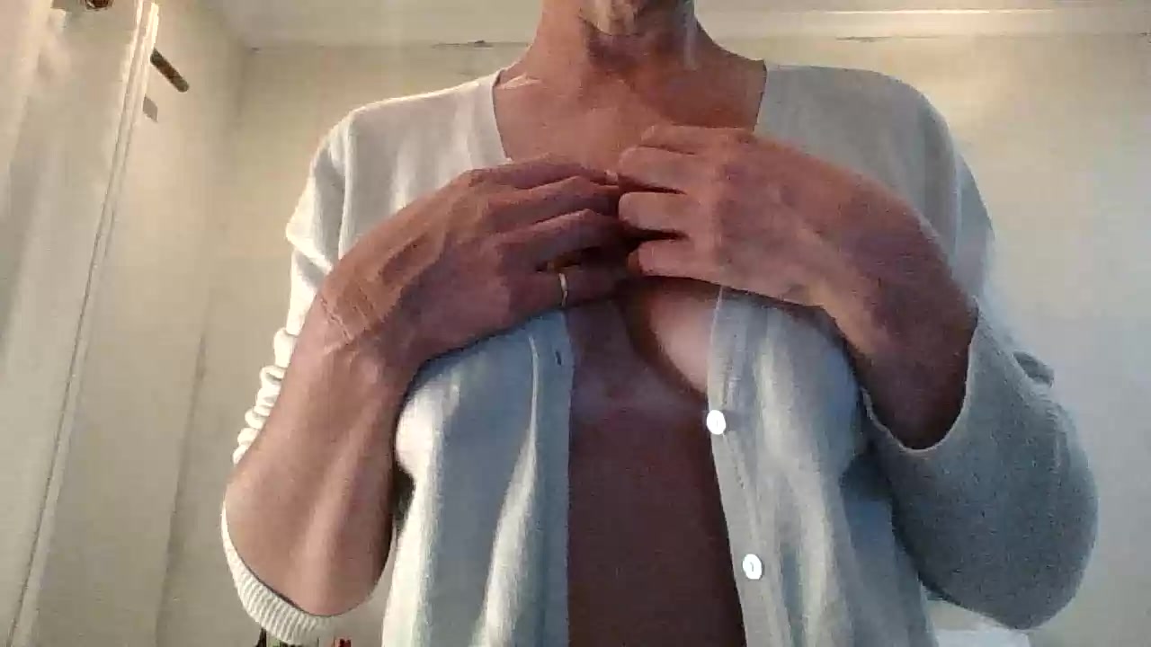 Model - SashCarter Kinks