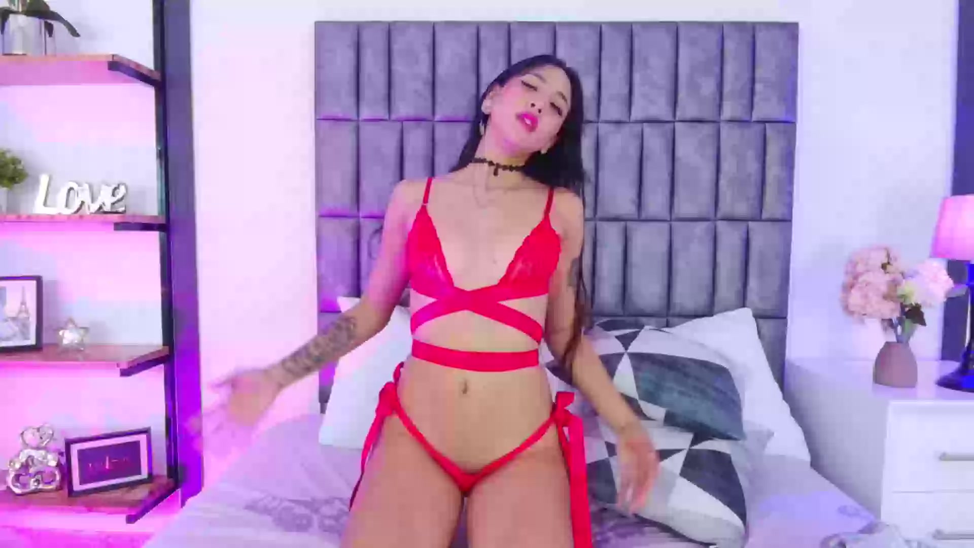 Model - Samara Saenz fetish