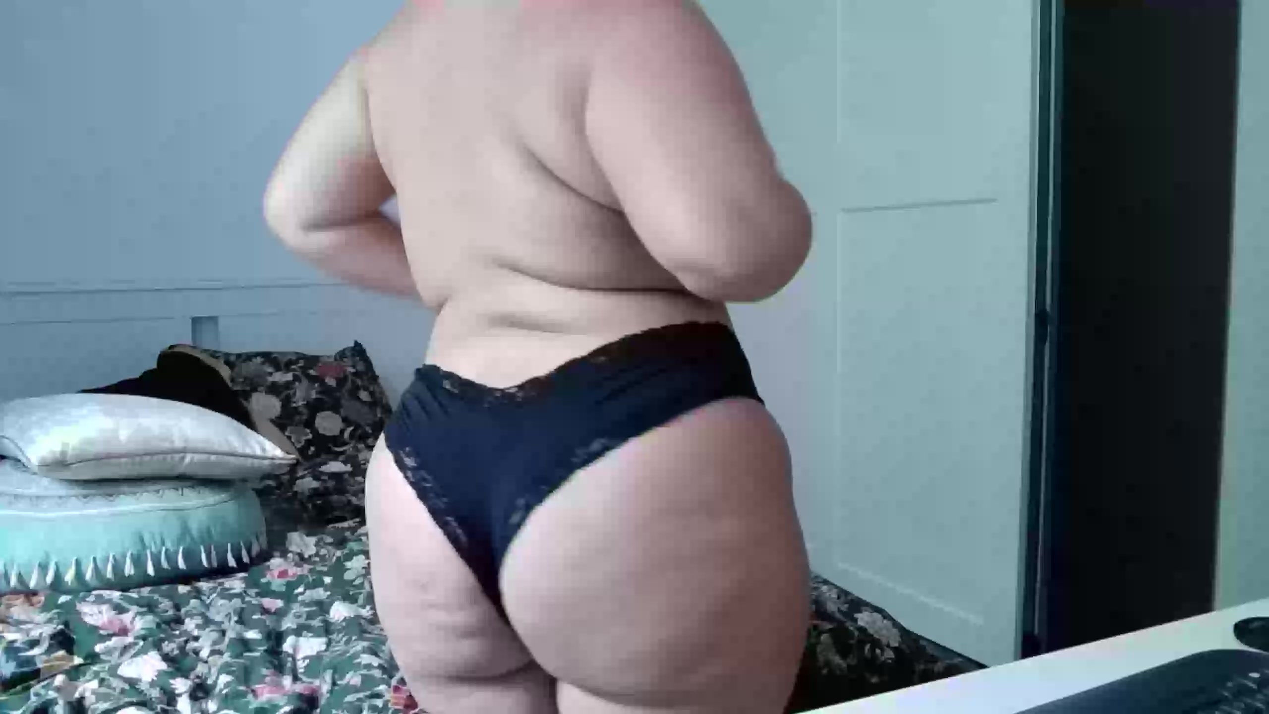 Model - Miss Kinky Michelle anal