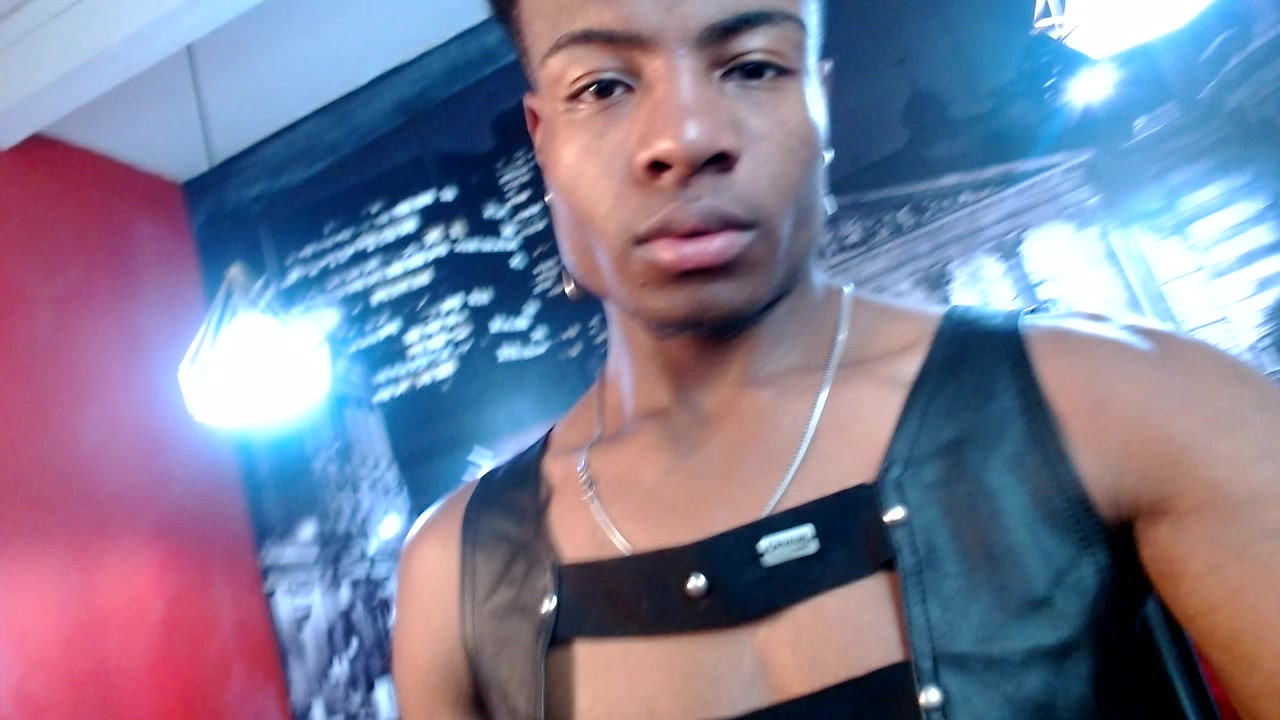 Model - DannHill2_ teen