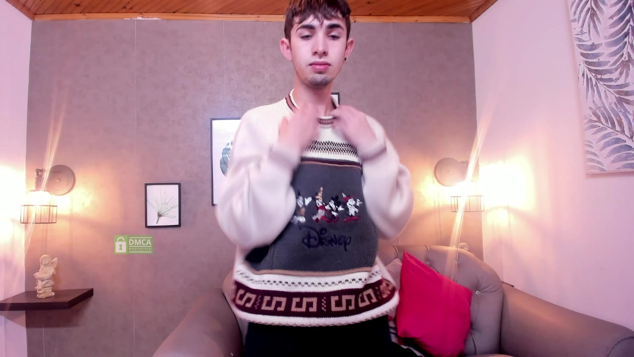 Model - ADAM BORGES ass