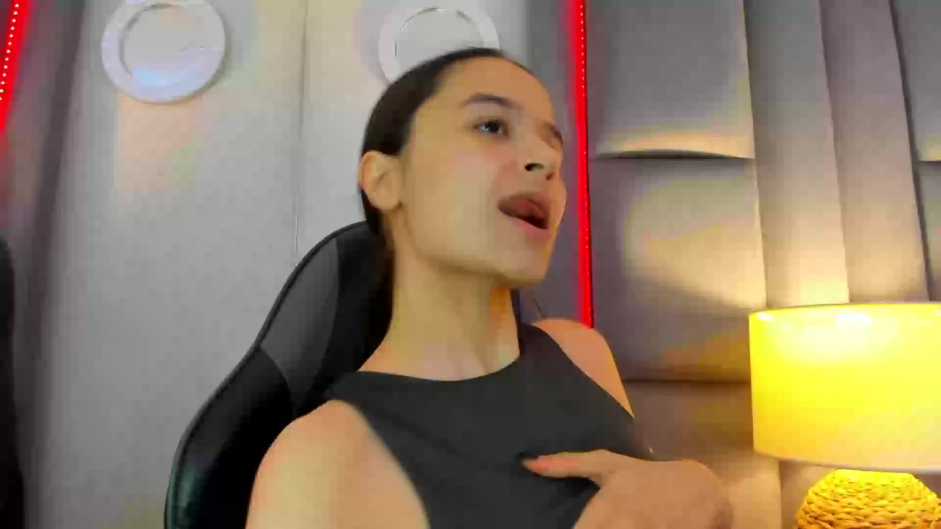 Model - ameliasmith fetish