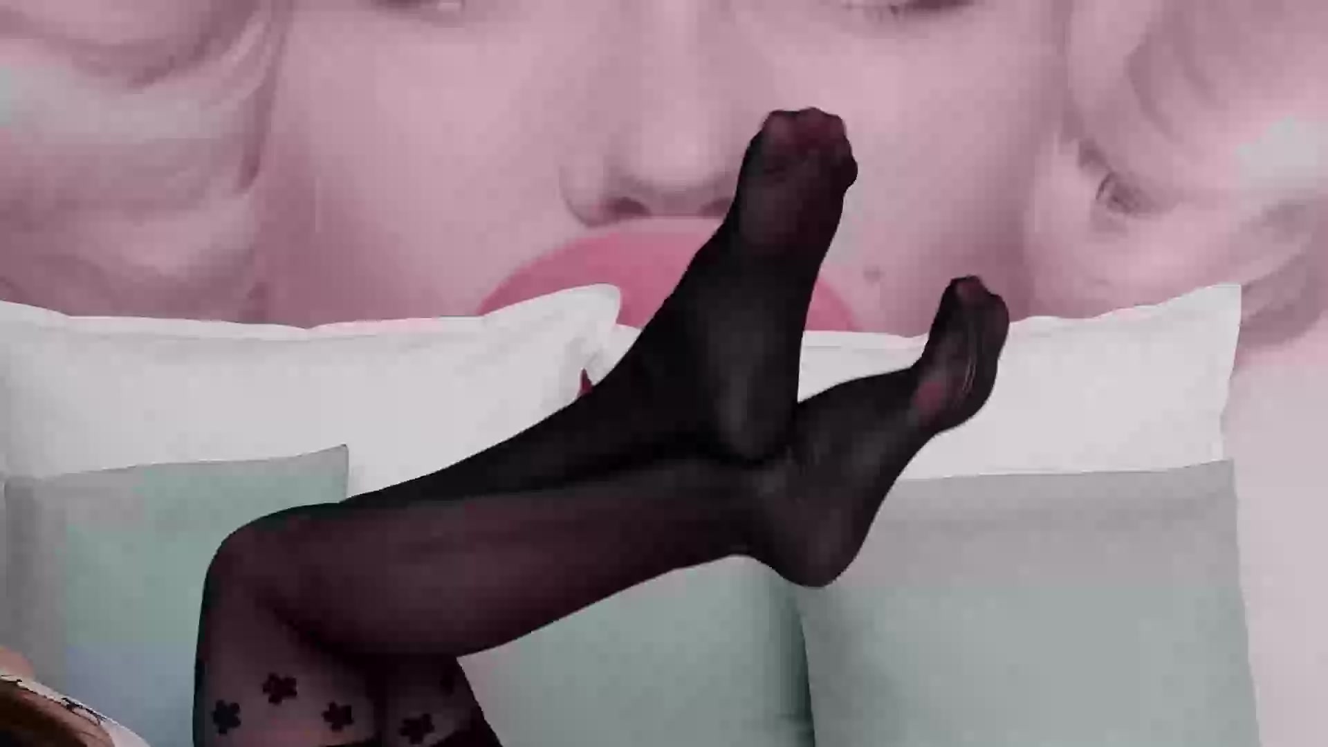 Model - Chloe Rocks cute