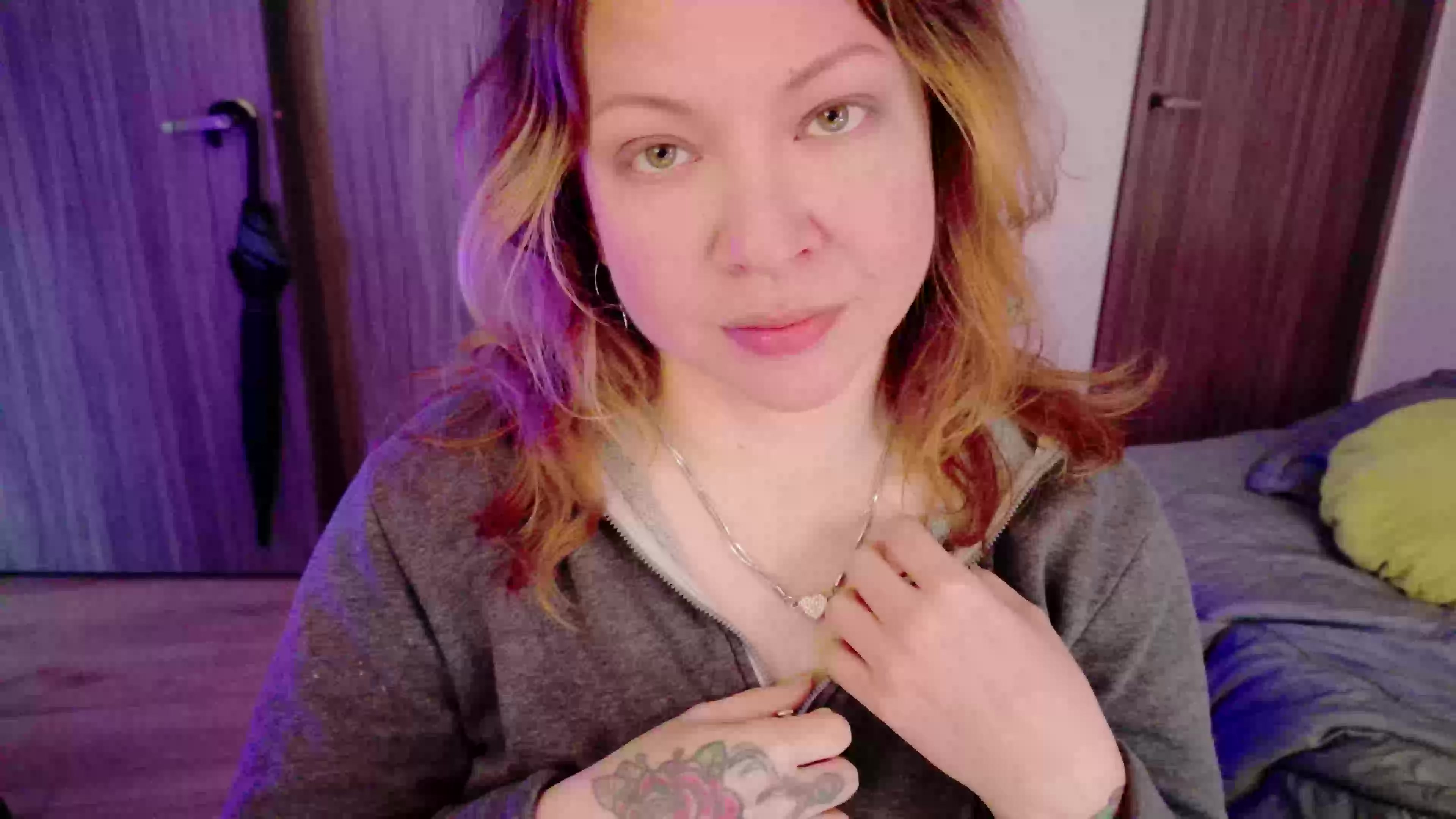 Model - GoddessKrystal joi