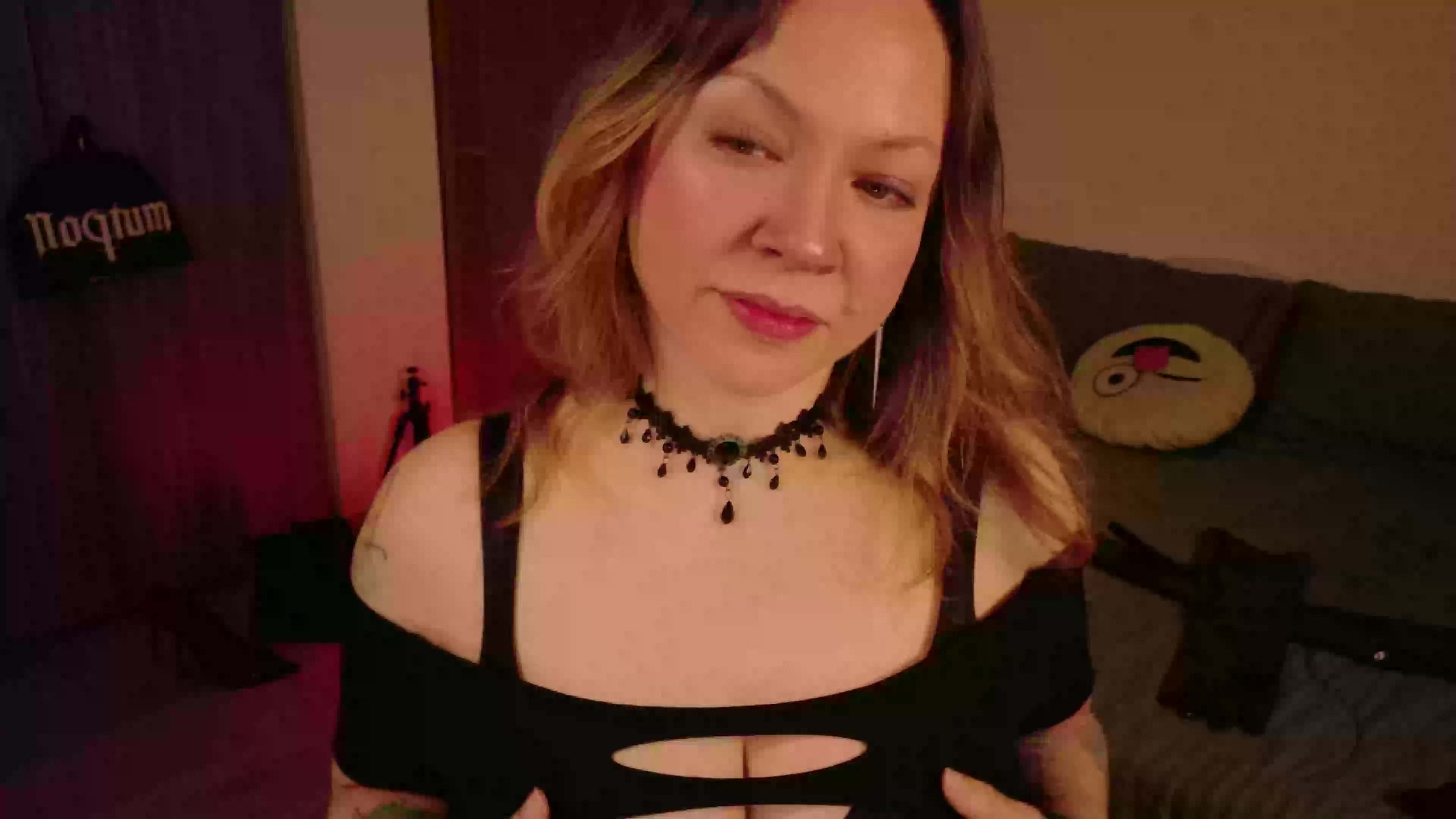 Model - GoddessKrystal pantyhose