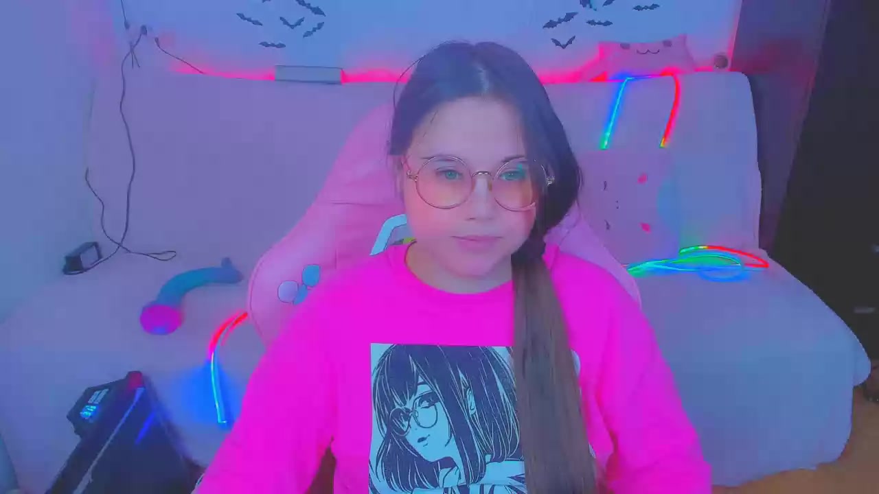 Model - your loli teen