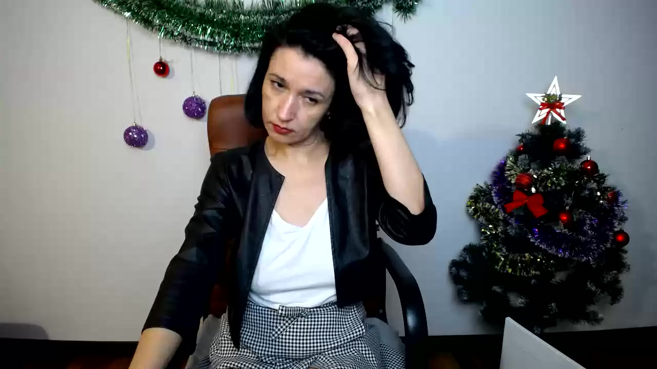 Model - CameronEnns ass