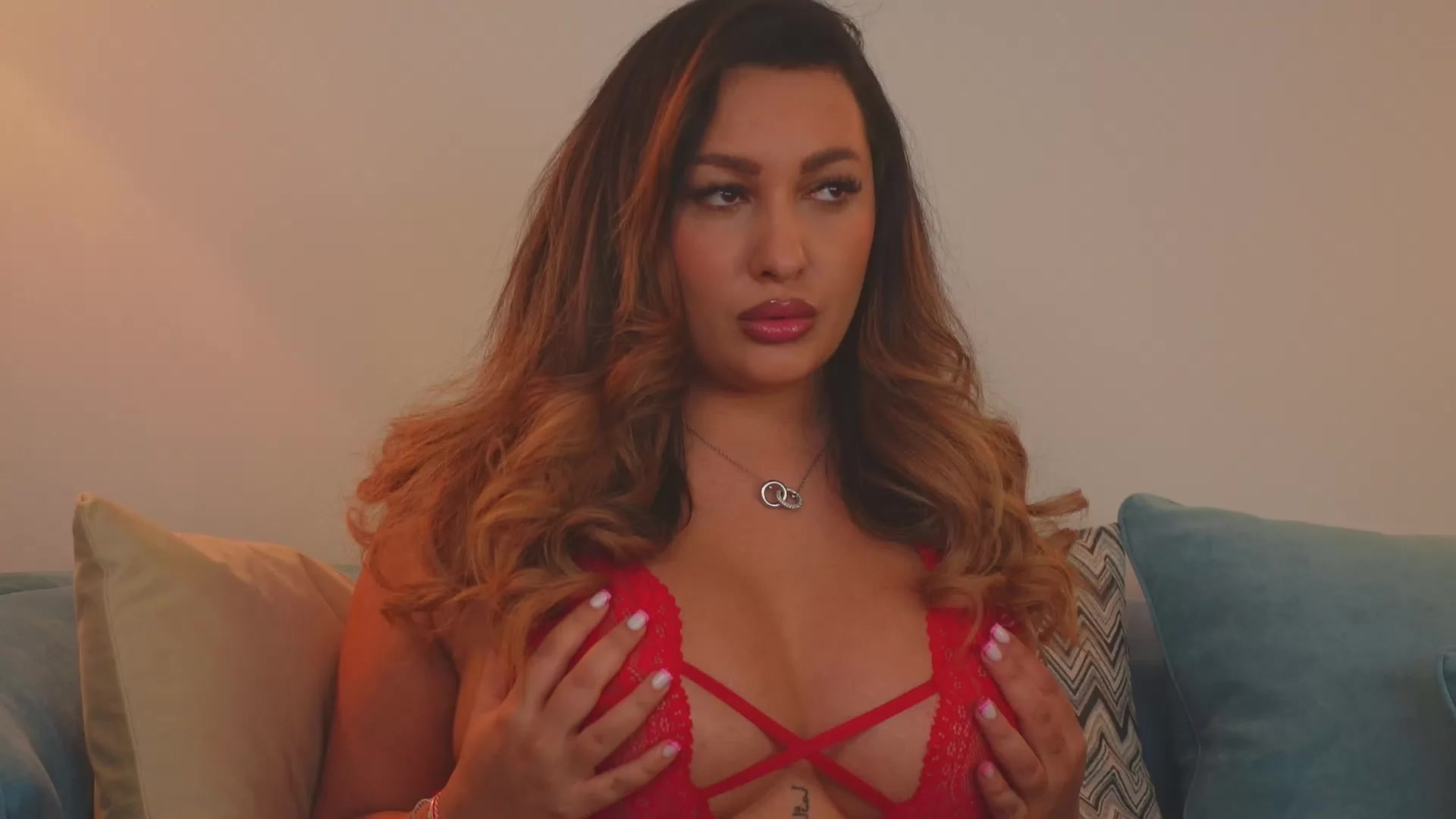 Model - YaaraCollins deepthroat