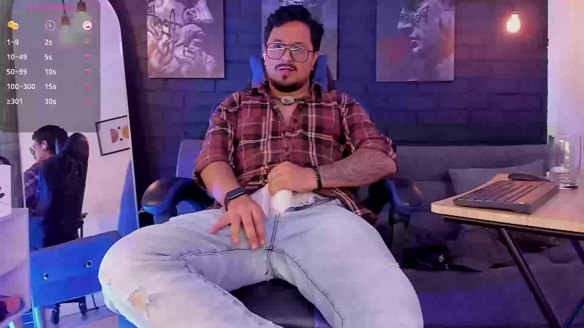 Model - David Evans anal