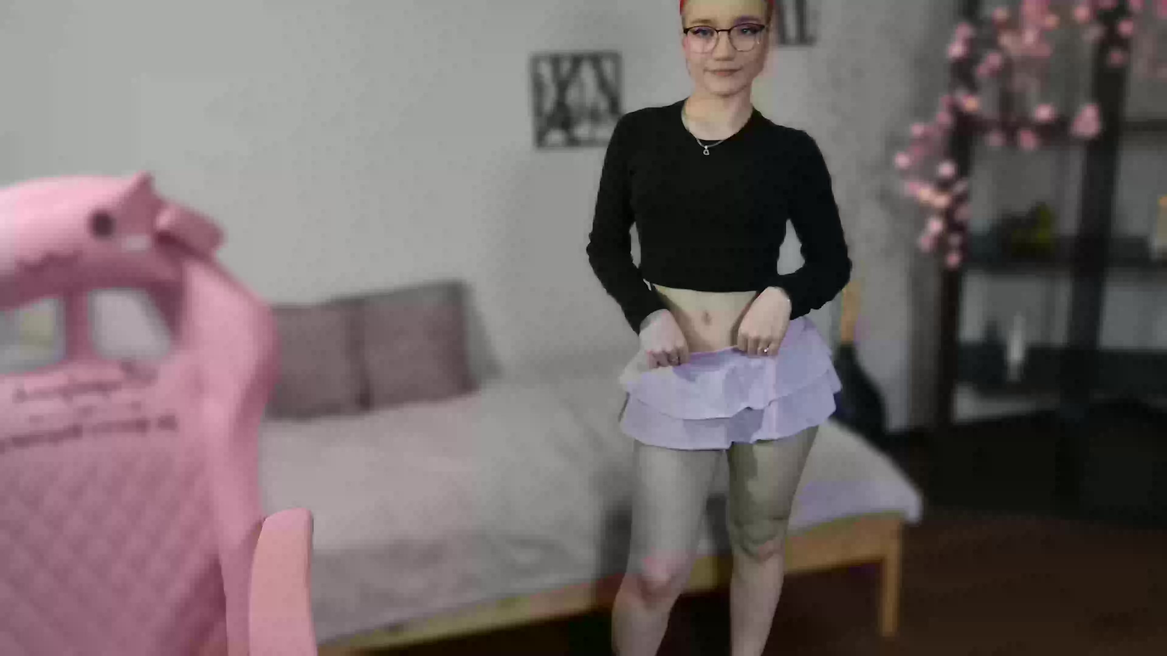 Model - Megan_Lora3 striptease