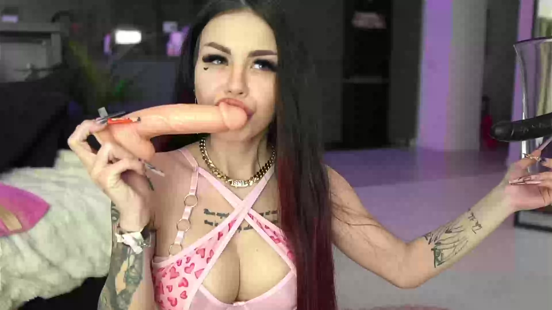 Model - NaomyBlackBarbie anal