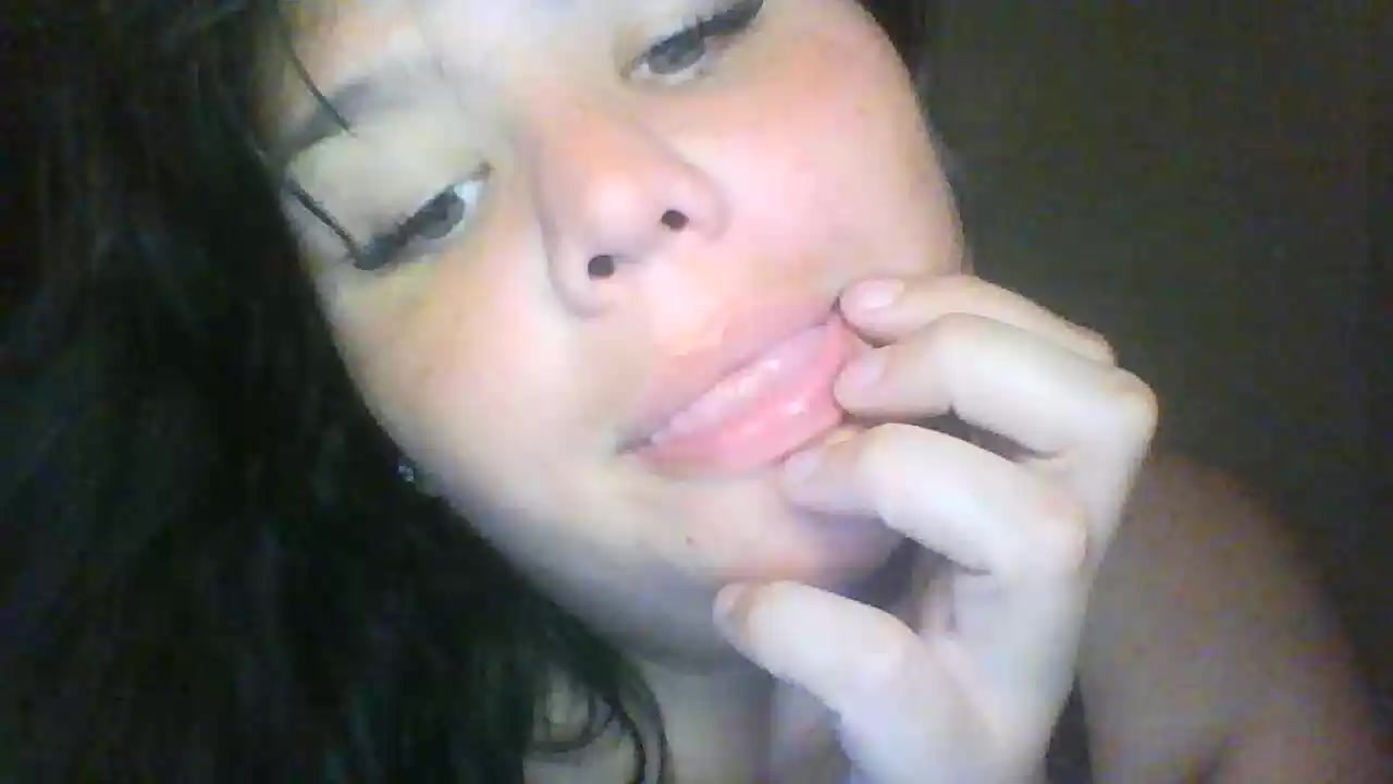 Model - Amazona exotic