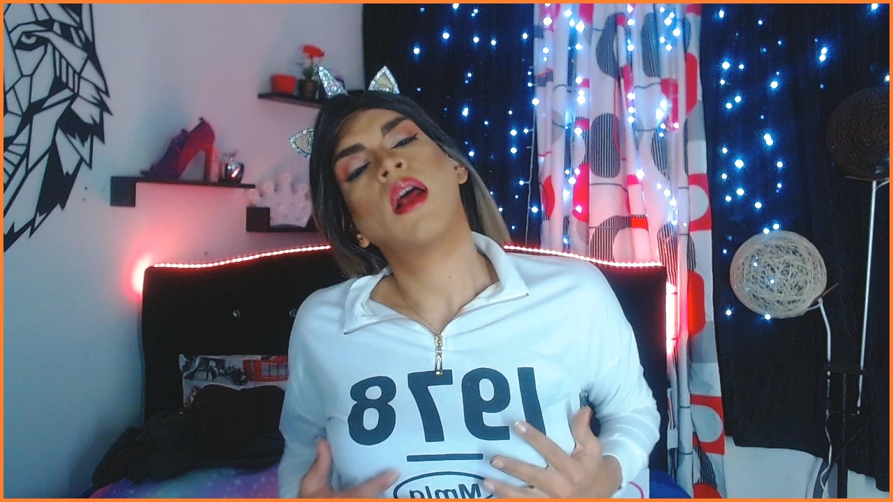 Model - Antonella Valbierys ass