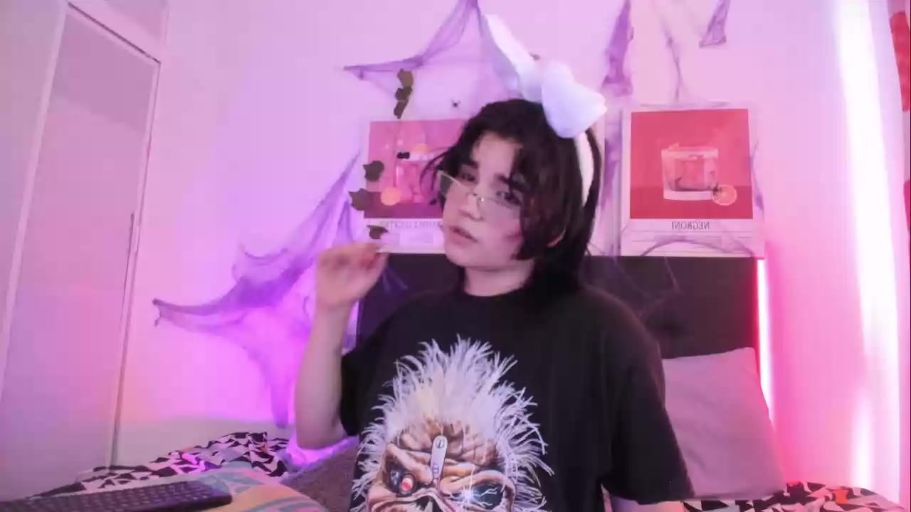 Model - Emma Stones Slave