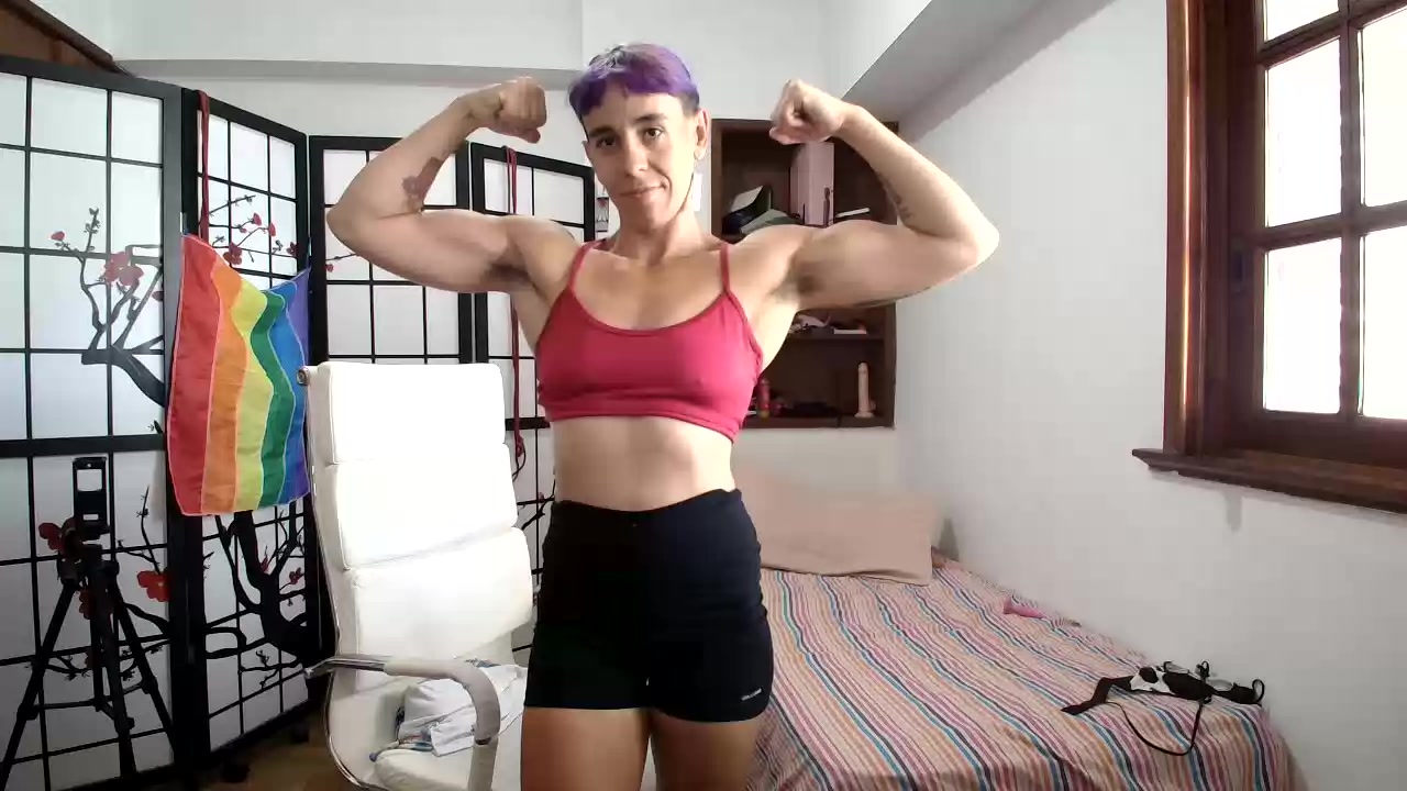 Model - Hairy Mitzie Dupree spanking