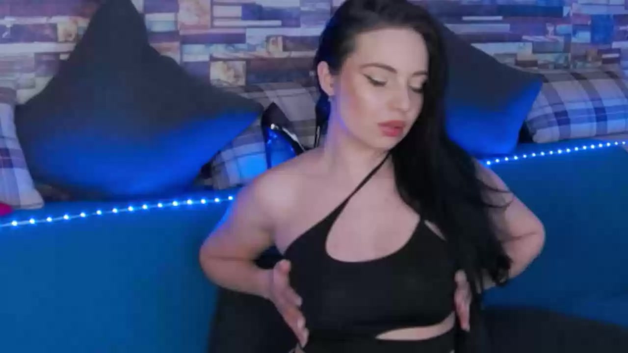 Model - LunnaGray joi