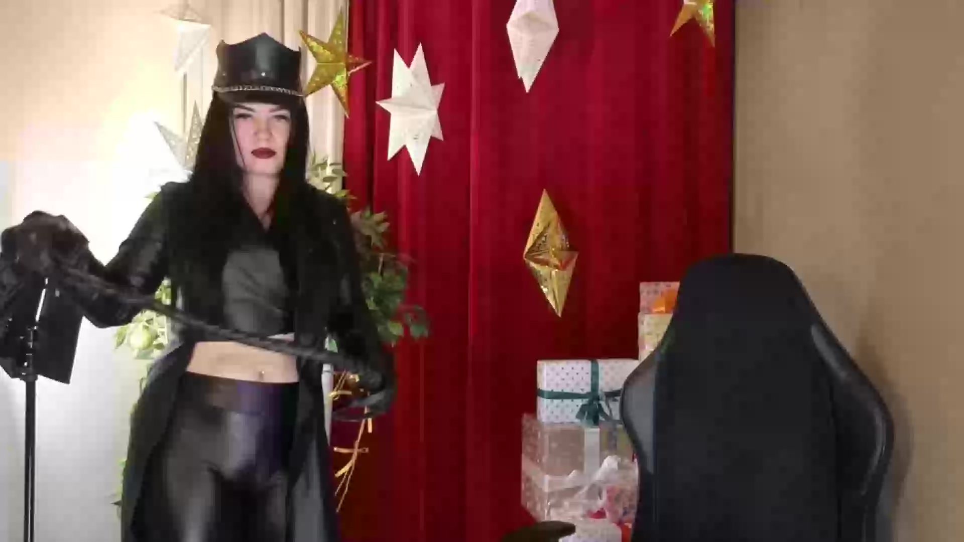 Model - Jolie femdom