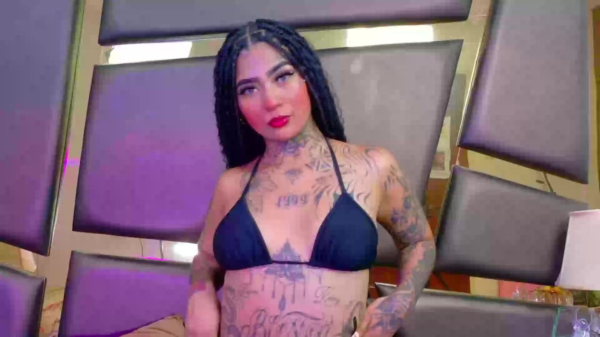 Model - EmilieLake JOI