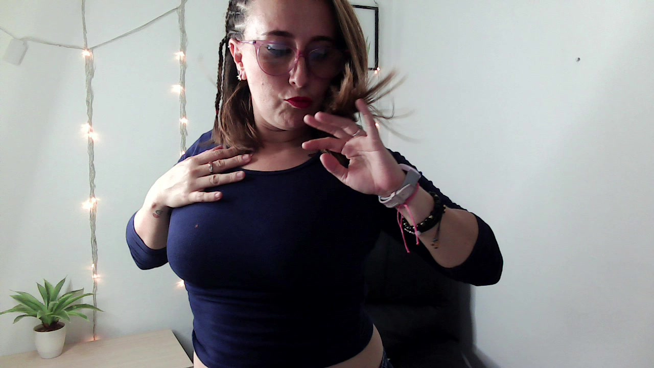 Model - Antonella sexy