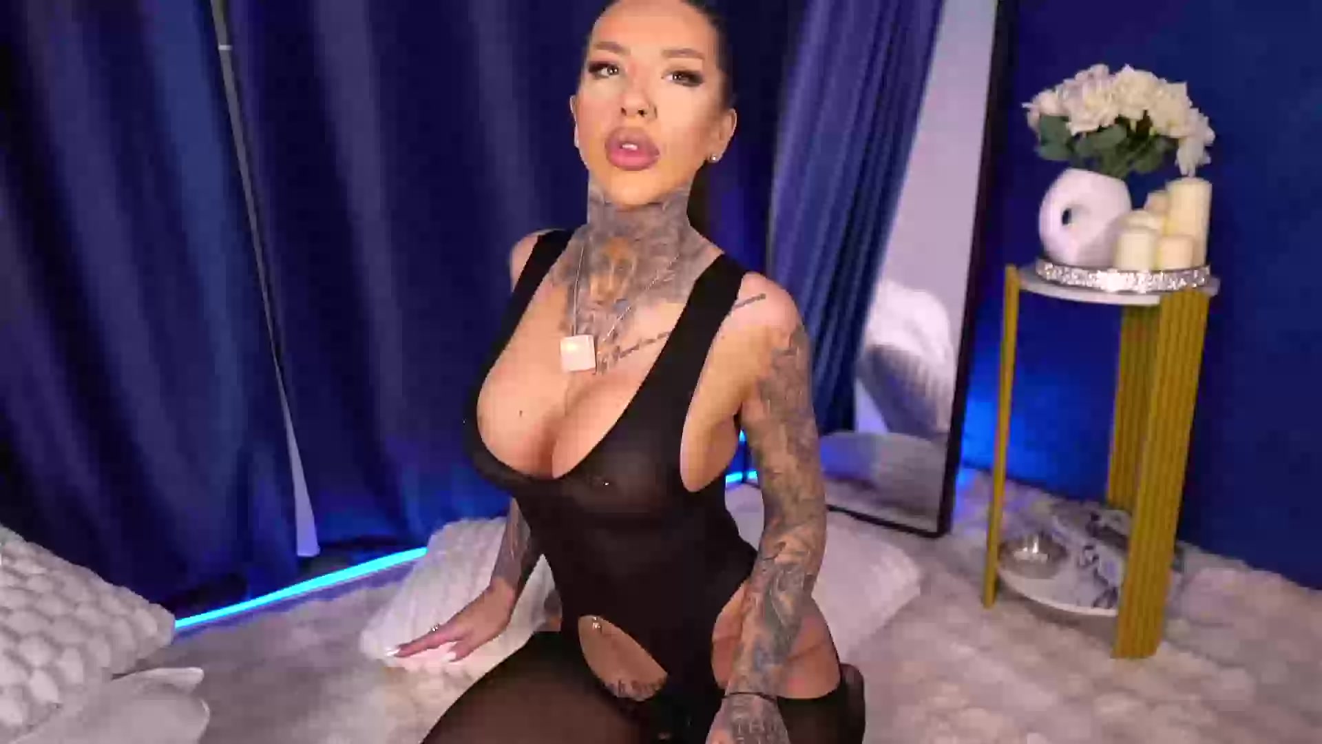 Model - ScarletNoir anal