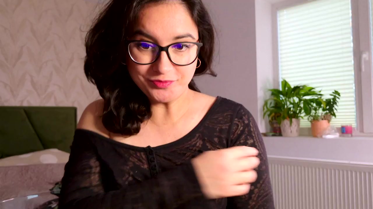 Model - PinkNextDoor heels