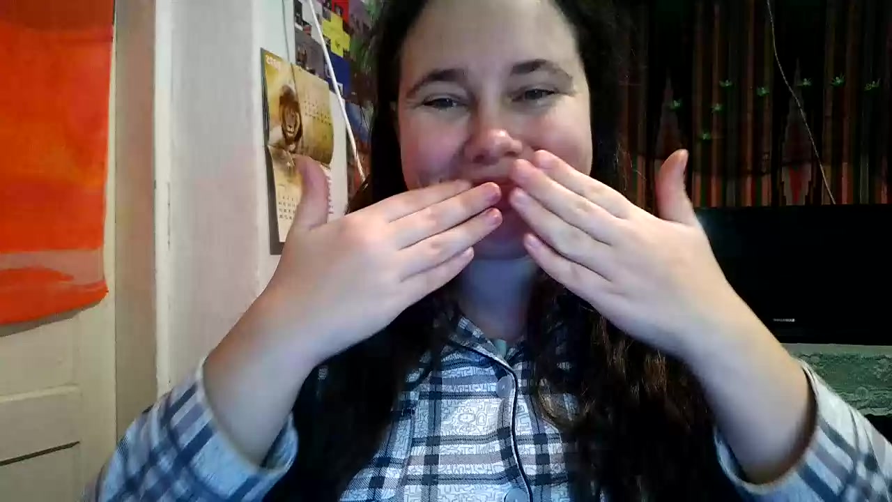 Model - Cora_Maro ass