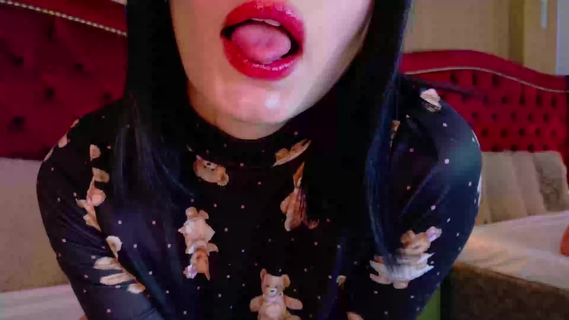 Model - Zara Gold deepthroat