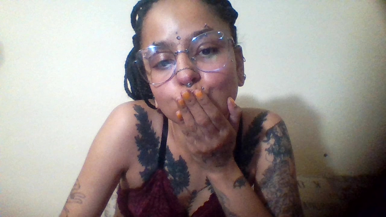 Model - Olgastica cuckold