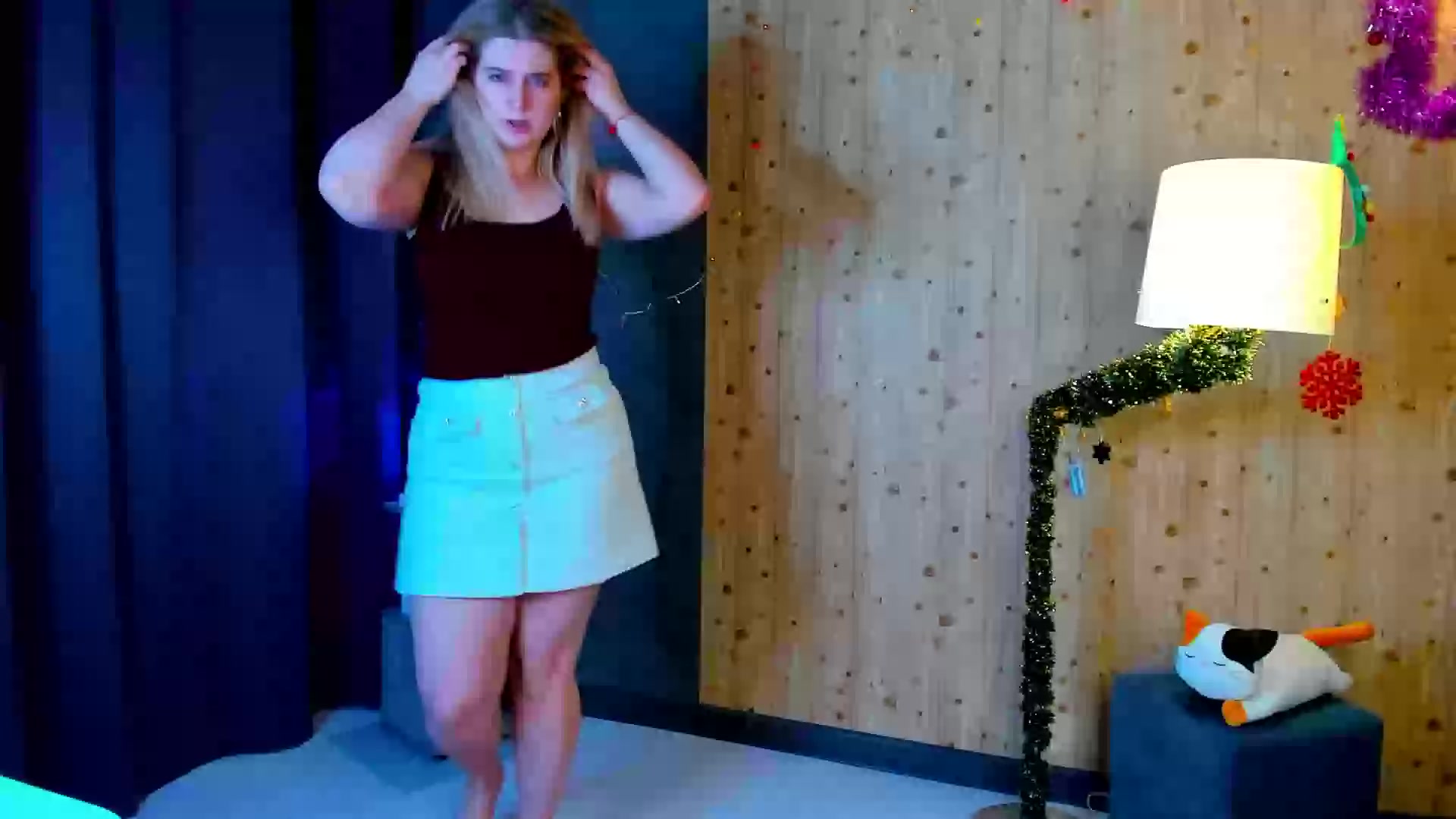 Model - Luna striptease