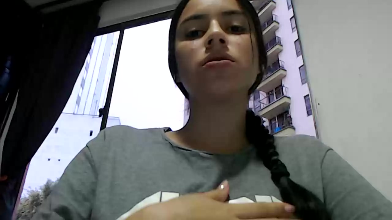 Model - Val Dominguez deepthroat