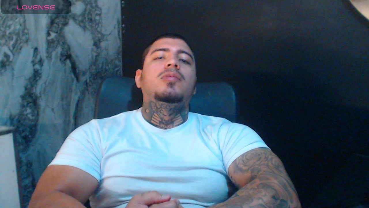 Model - Androide23 domination